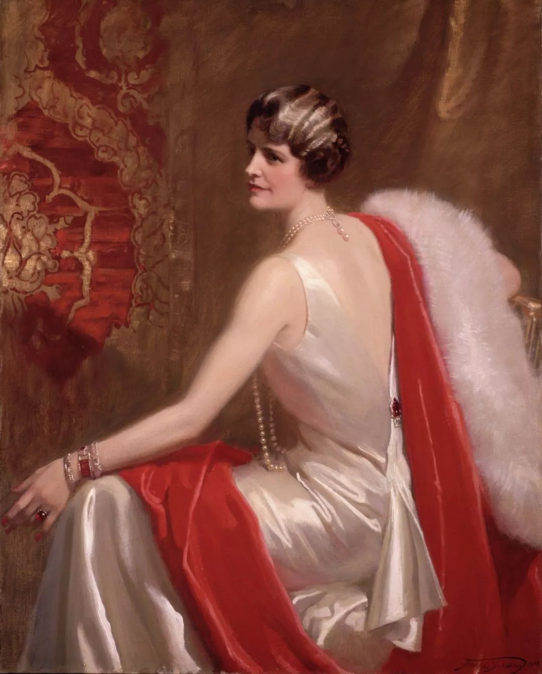 20世纪美国顶级女富豪，珠宝收藏量多到惊人，川普还住着她的二手房!