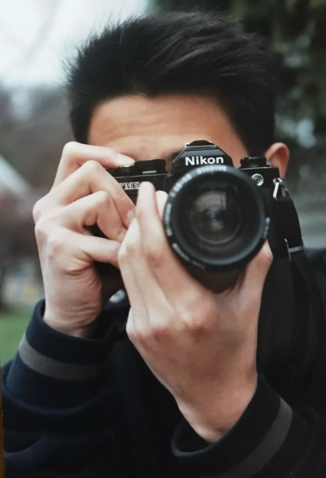 中国少年18岁夺得全球摄影大赛美国区冠军，00后重启胶卷摄影的艺术魅力！