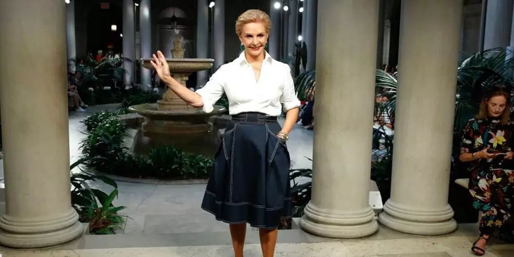 76岁的她设计的礼服让明星们美翻天，可是她却独爱白衬衫！