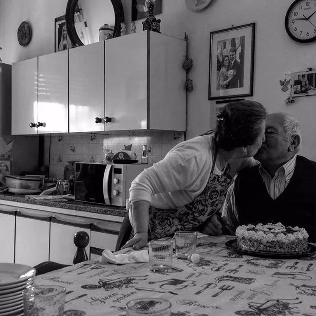 他们一见钟情，6天闪婚，热恋73年，去世前却做出一个意想不到的决定